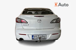 valkoinen Mazda 3 2013 kuva 3.