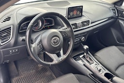 Musta Mazda 3 2014 kuva 6.