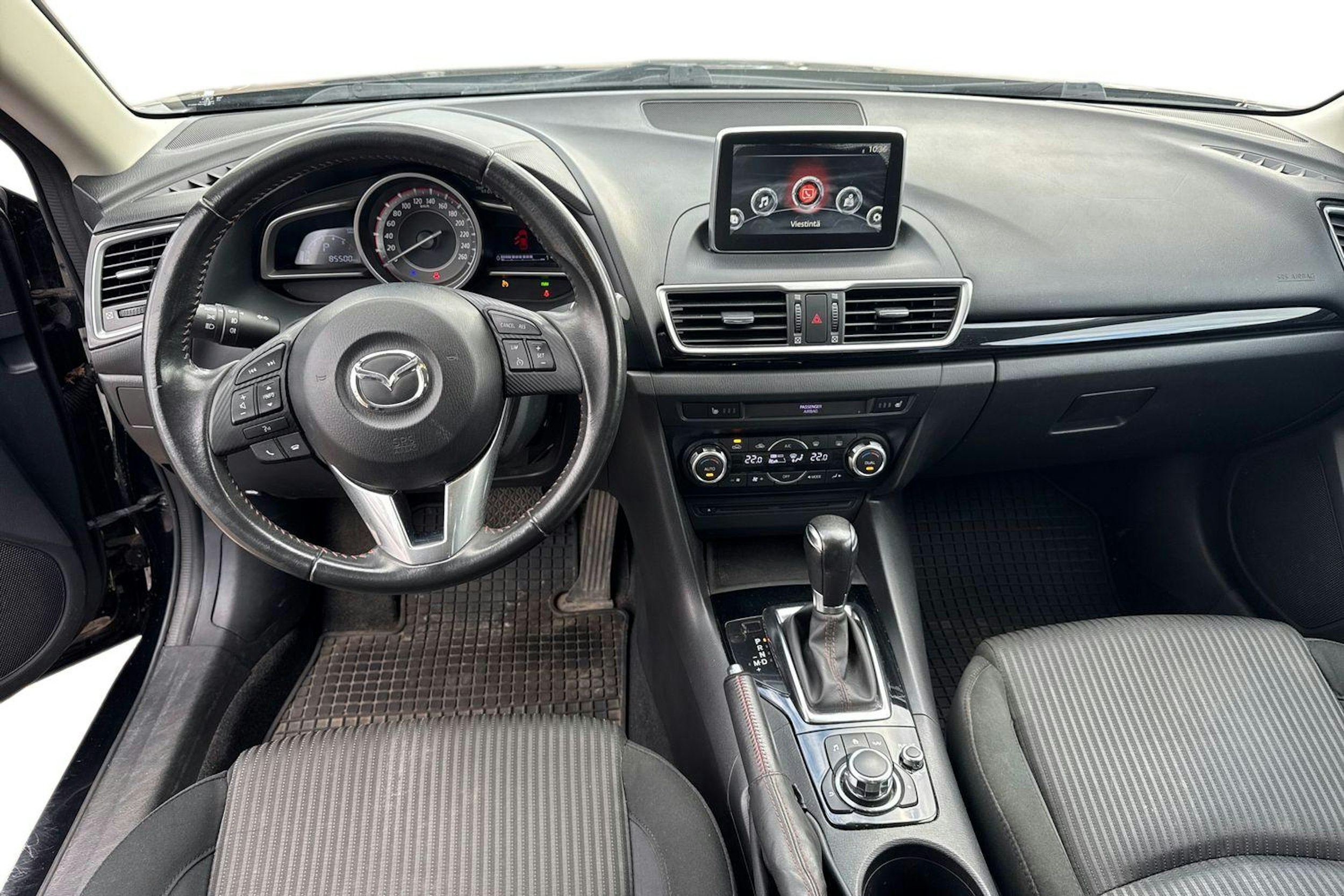 Musta Mazda 3 2014 kuva 7.