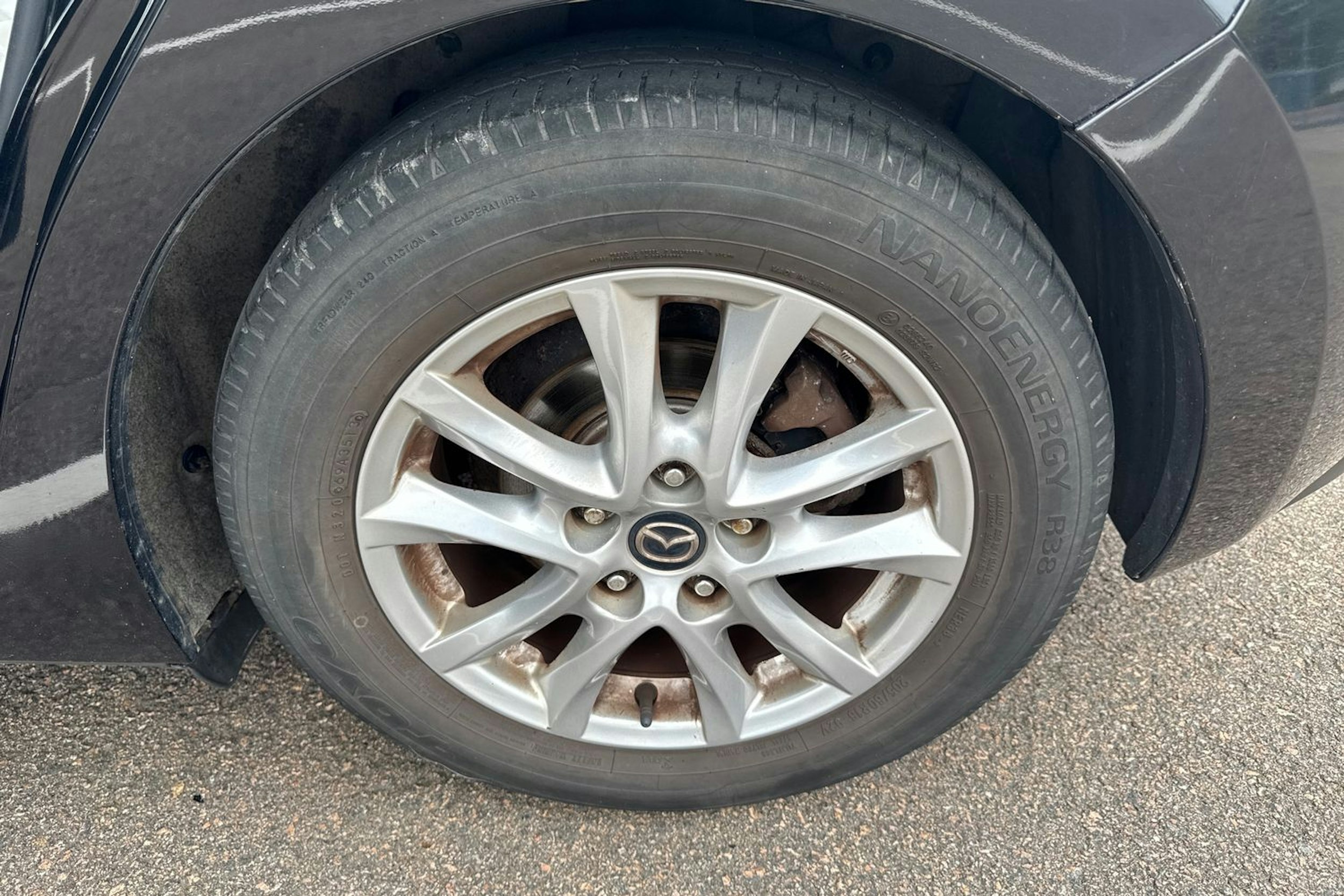 Musta Mazda 3 2014 kuva 10.