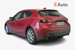 punainen Mazda 3 2015 kuva 2.
