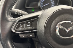 harmaa Mazda 3 2017 kuva 17.