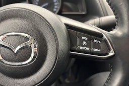 harmaa Mazda 3 2017 kuva 18.