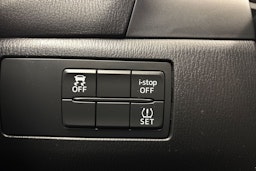 harmaa Mazda 3 2017 kuva 20.