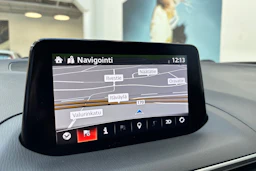 Punainen Mazda 3 2017 kuva 21.