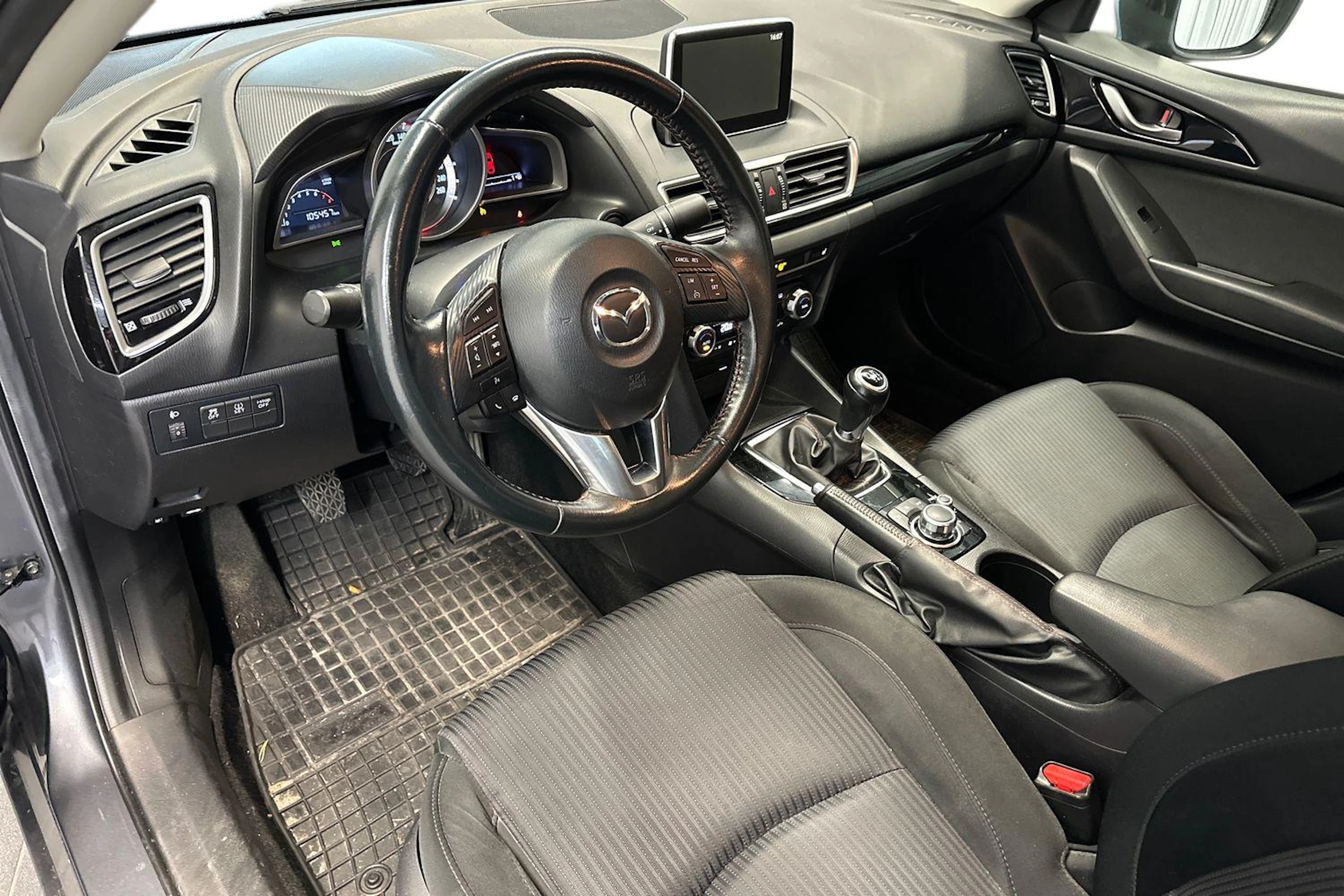 met. harmaa Mazda 3 2017 kuva 3.