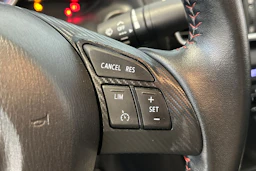 met. harmaa Mazda 3 2017 kuva 18.