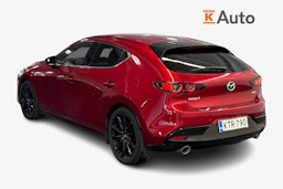 punainen Mazda 3 2019 kuva 2.