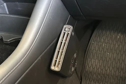 Musta Mazda 3 2020 kuva 34.
