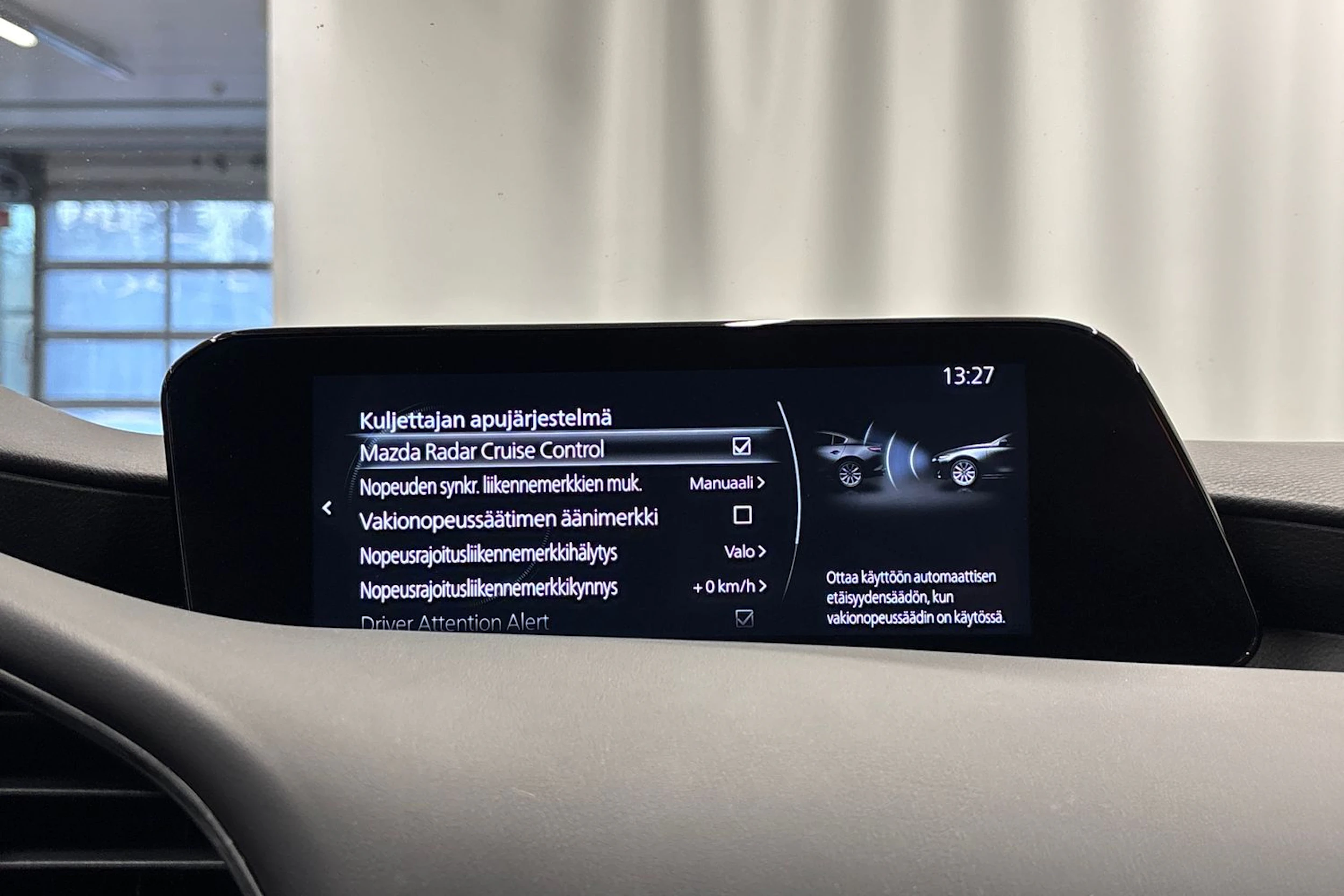 met. harmaa Mazda 3 2021 kuva 17.