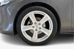 harmaa Mazda 3 2023 kuva 11.