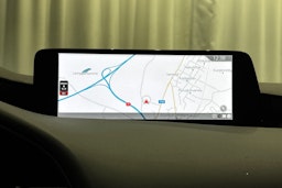 harmaa Mazda 3 2023 kuva 19.