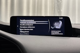 harmaa Mazda 3 2023 kuva 21.