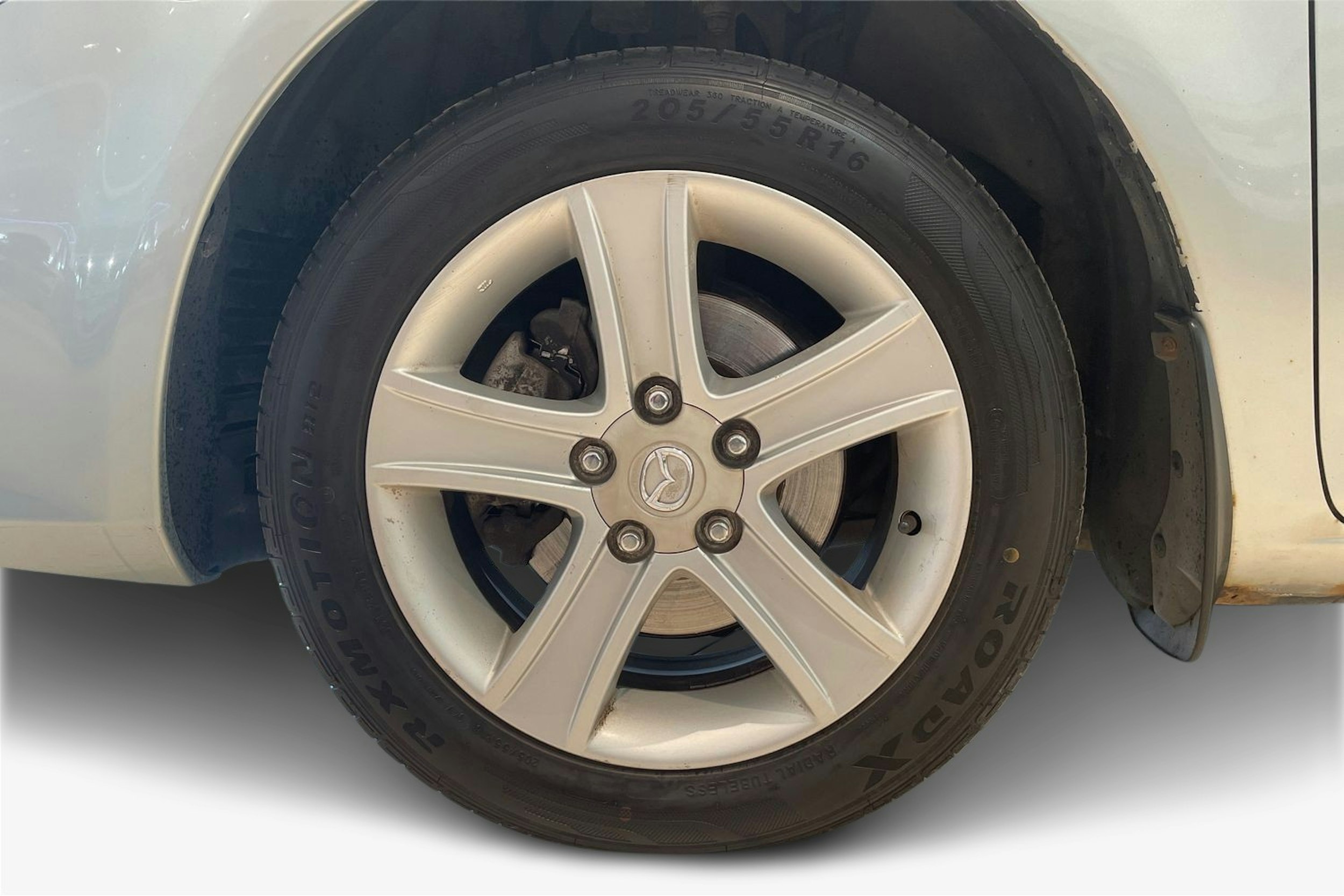 harmaa Mazda 6 2006 kuva 11.