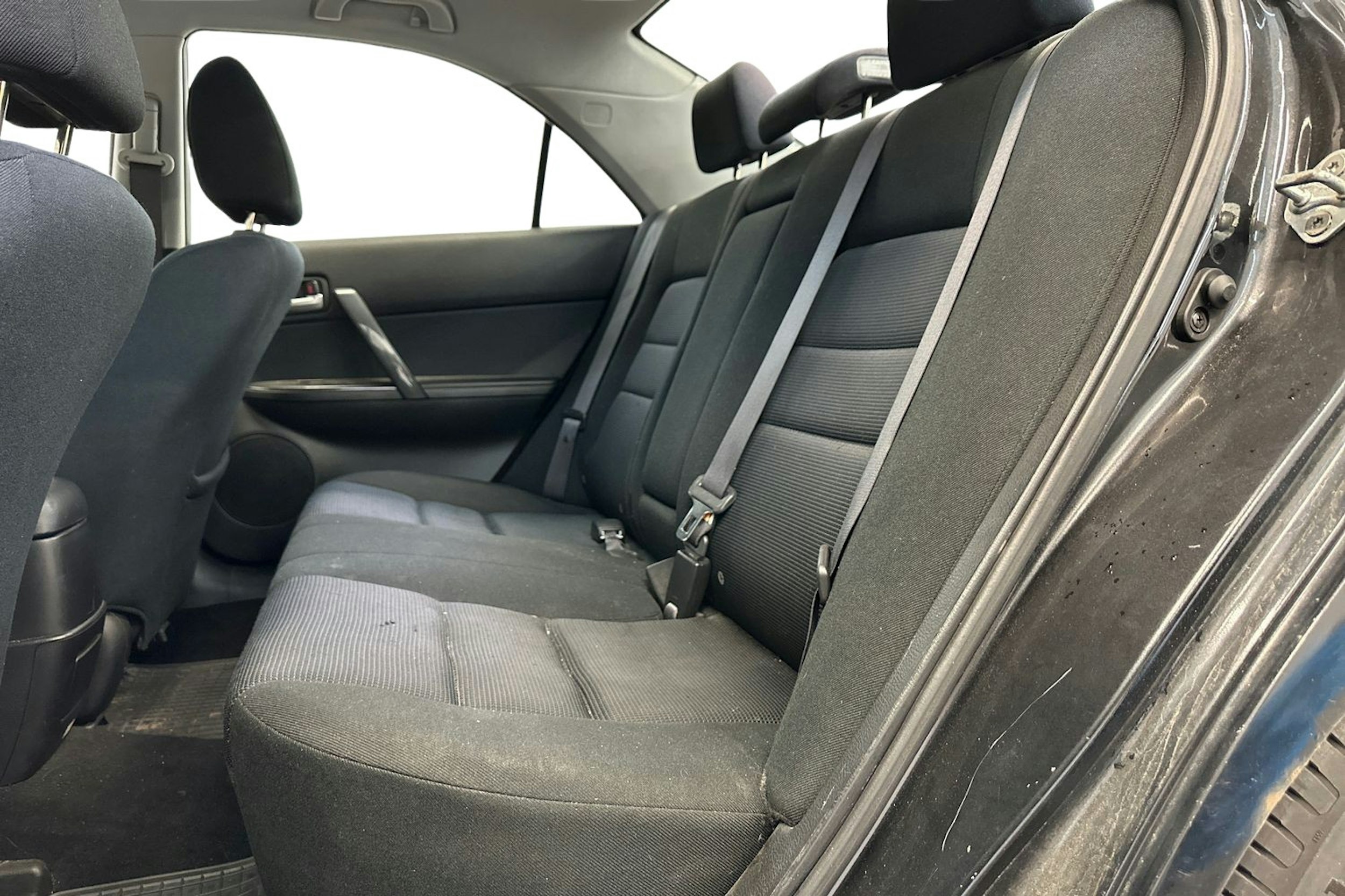 musta Mazda 6 2006 kuva 8.