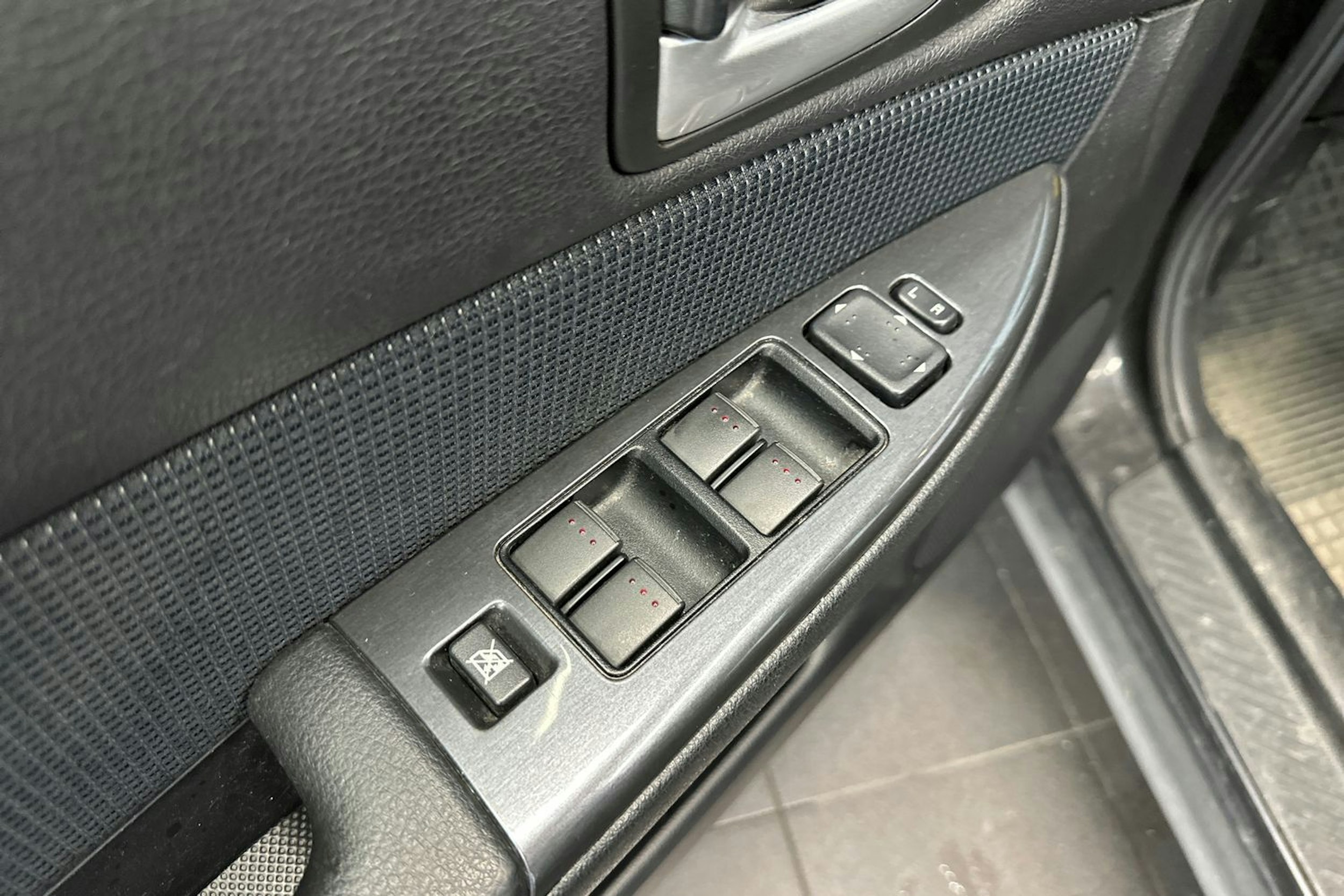 musta Mazda 6 2006 kuva 12.