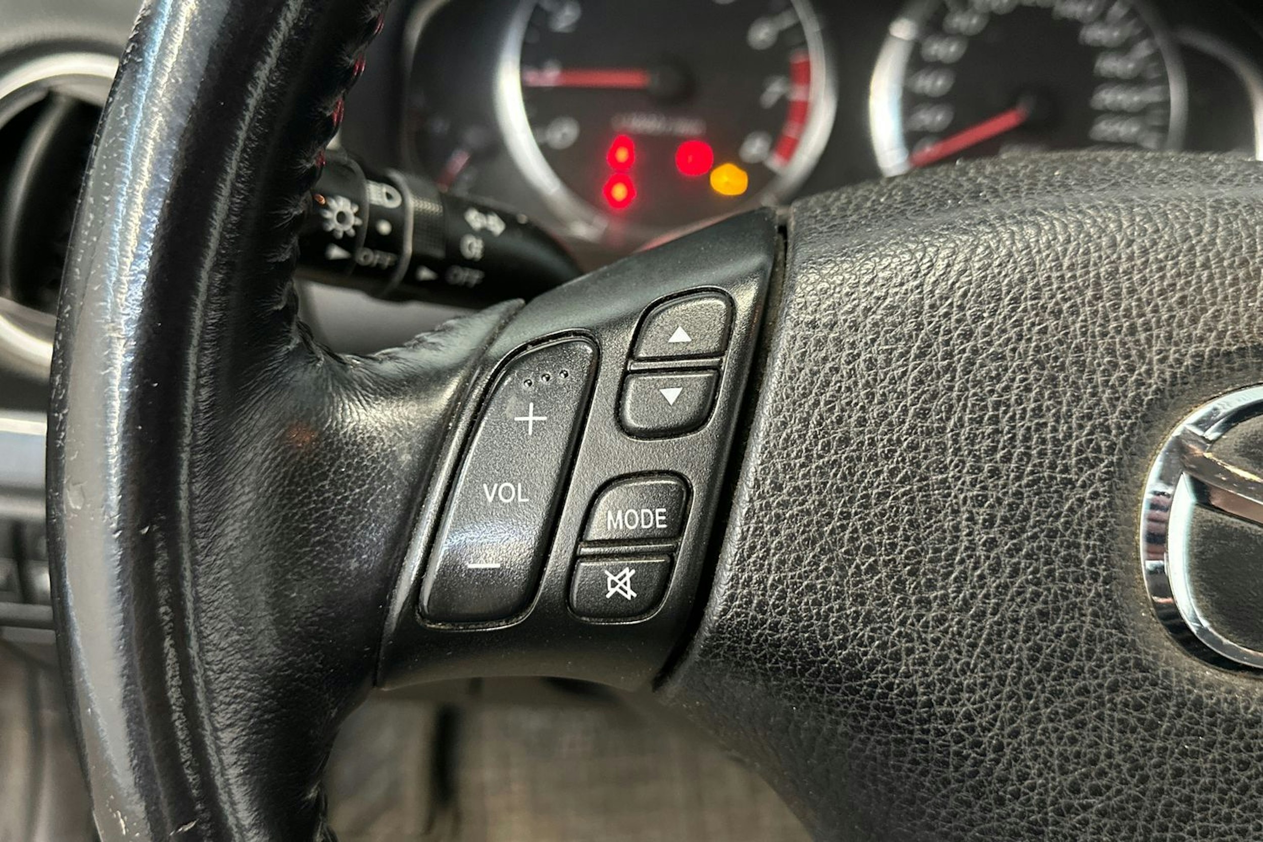 musta Mazda 6 2006 kuva 14.