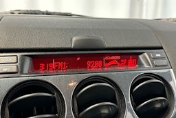 musta Mazda 6 2006 kuva 18.