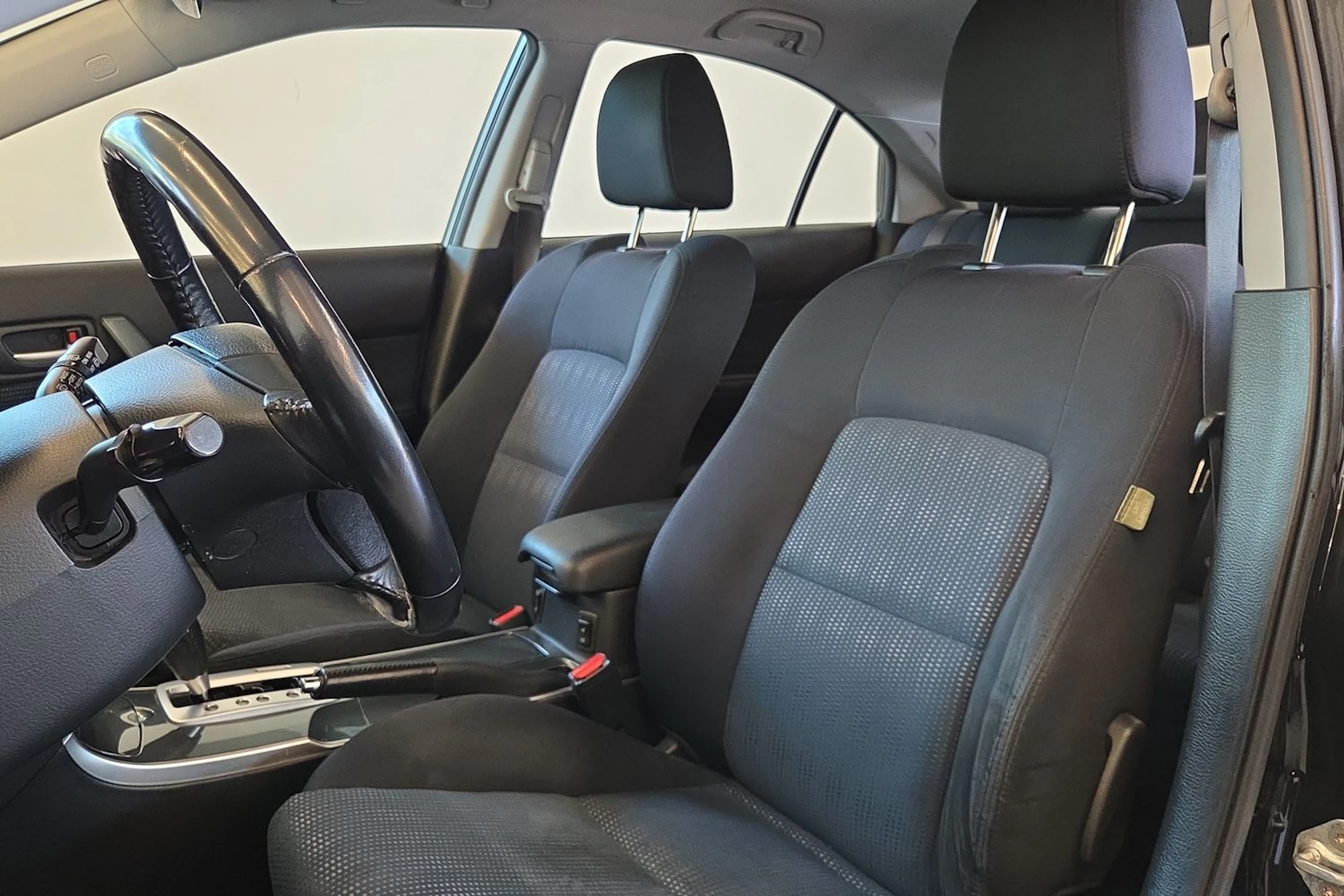 Musta Mazda 6 2007 kuva 16.