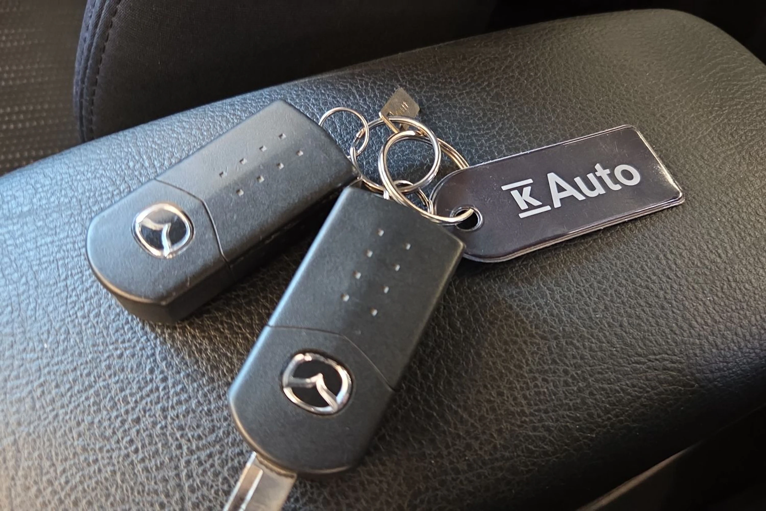 Musta Mazda 6 2007 kuva 18.