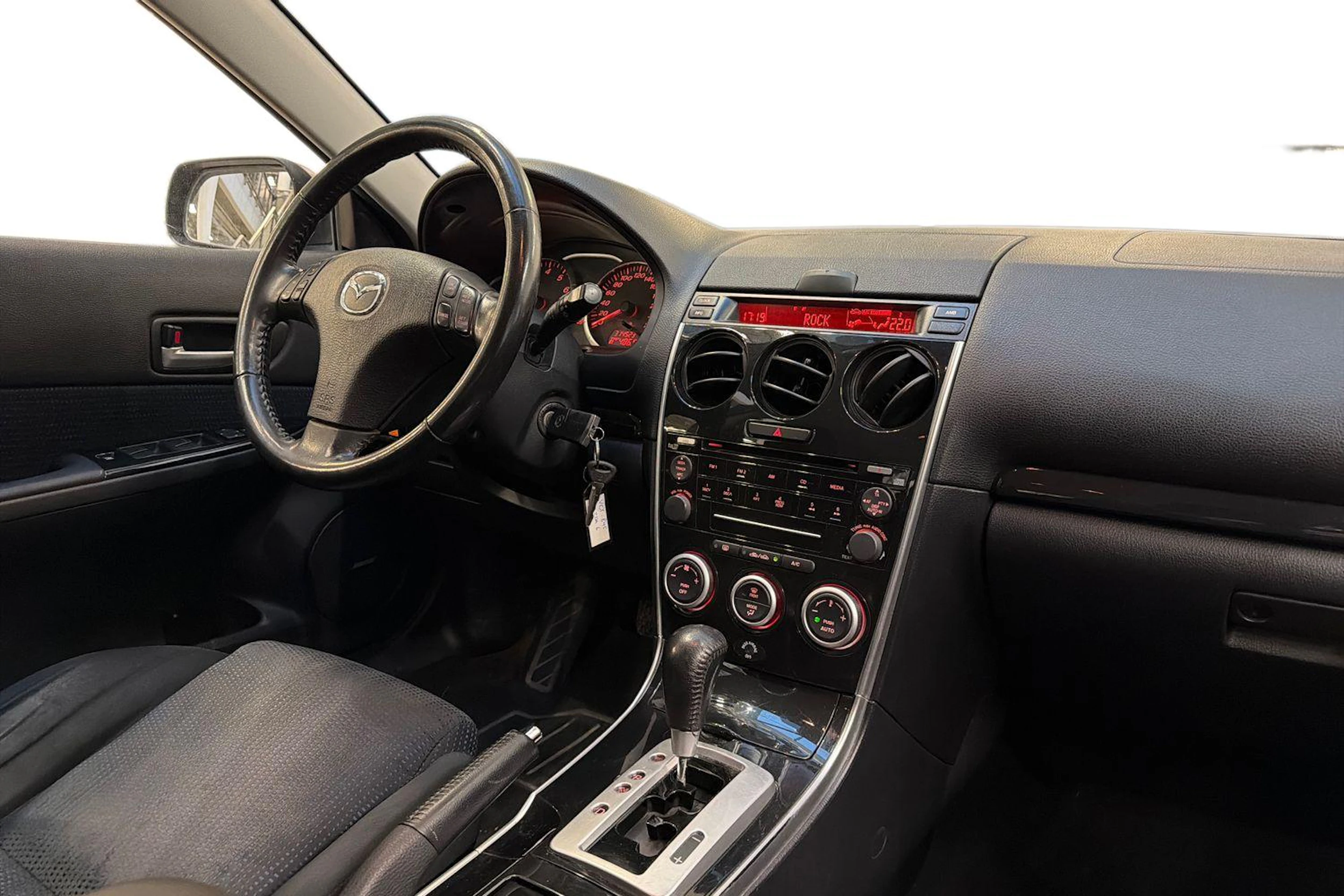 harmaa Mazda 6 2007 kuva 7.