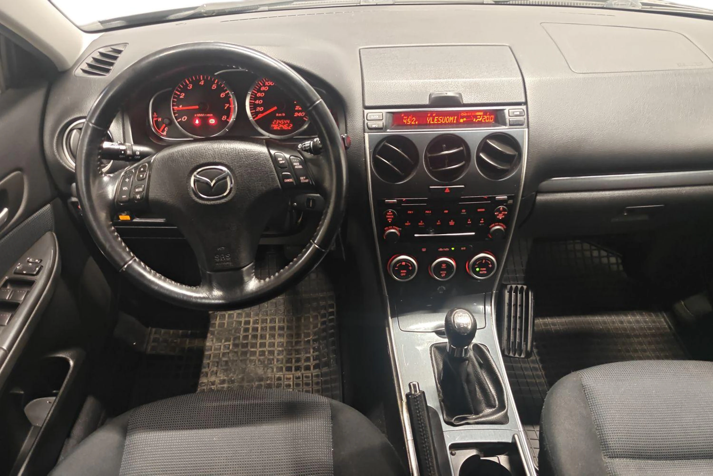 punainen Mazda 6 2007 kuva 9.