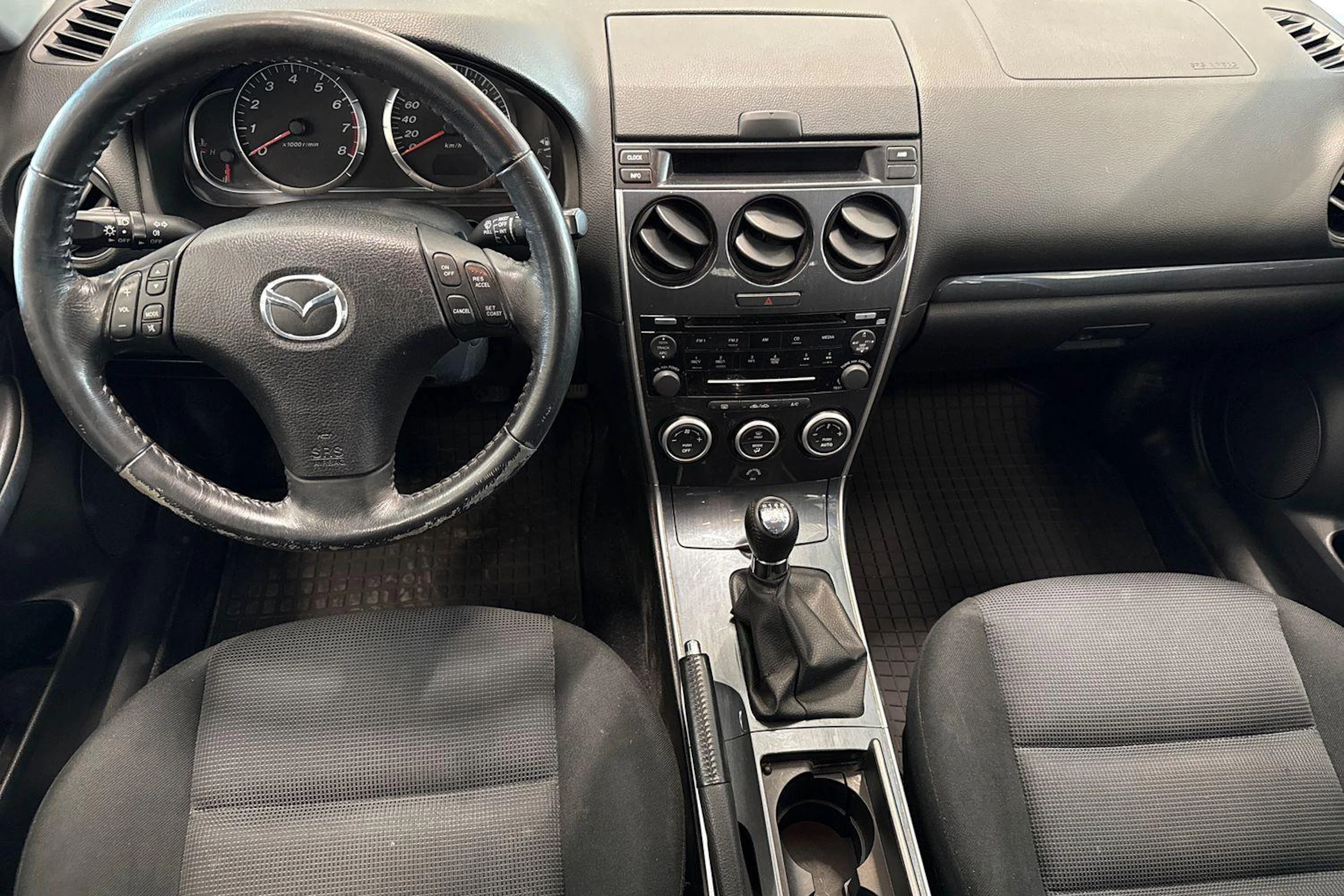 punainen Mazda 6 2008 kuva 9.