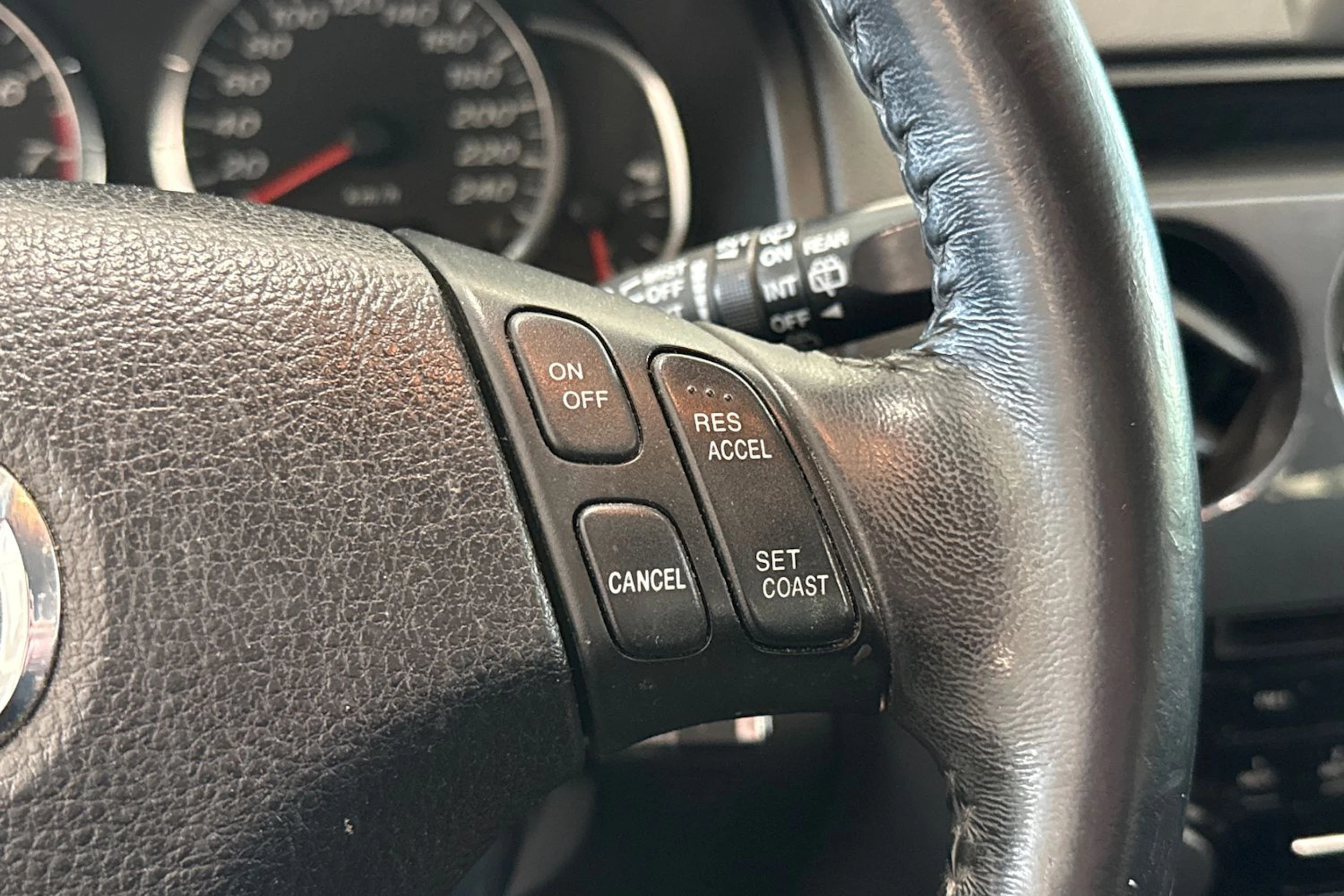 punainen Mazda 6 2008 kuva 18.