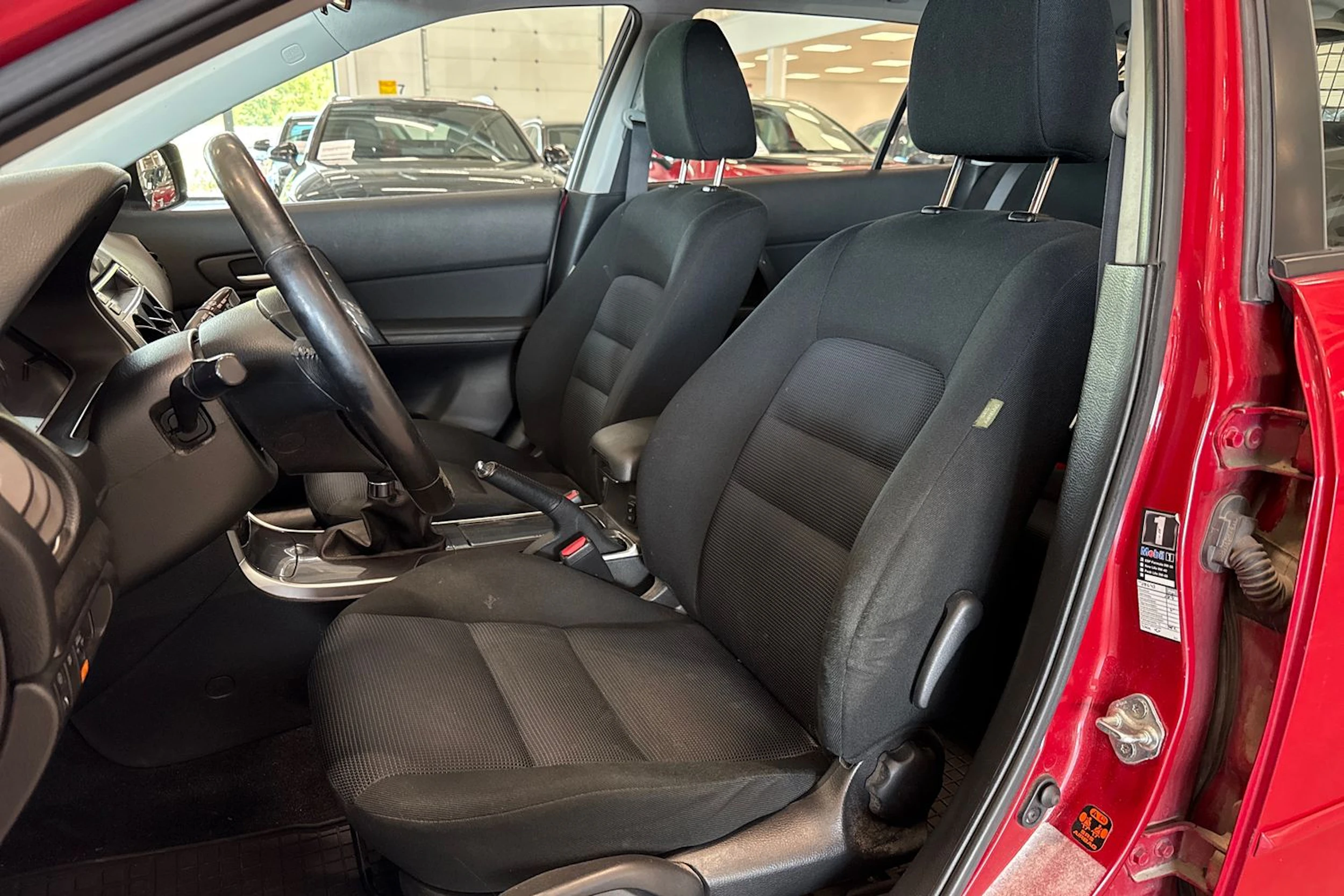 punainen Mazda 6 2008 kuva 21.