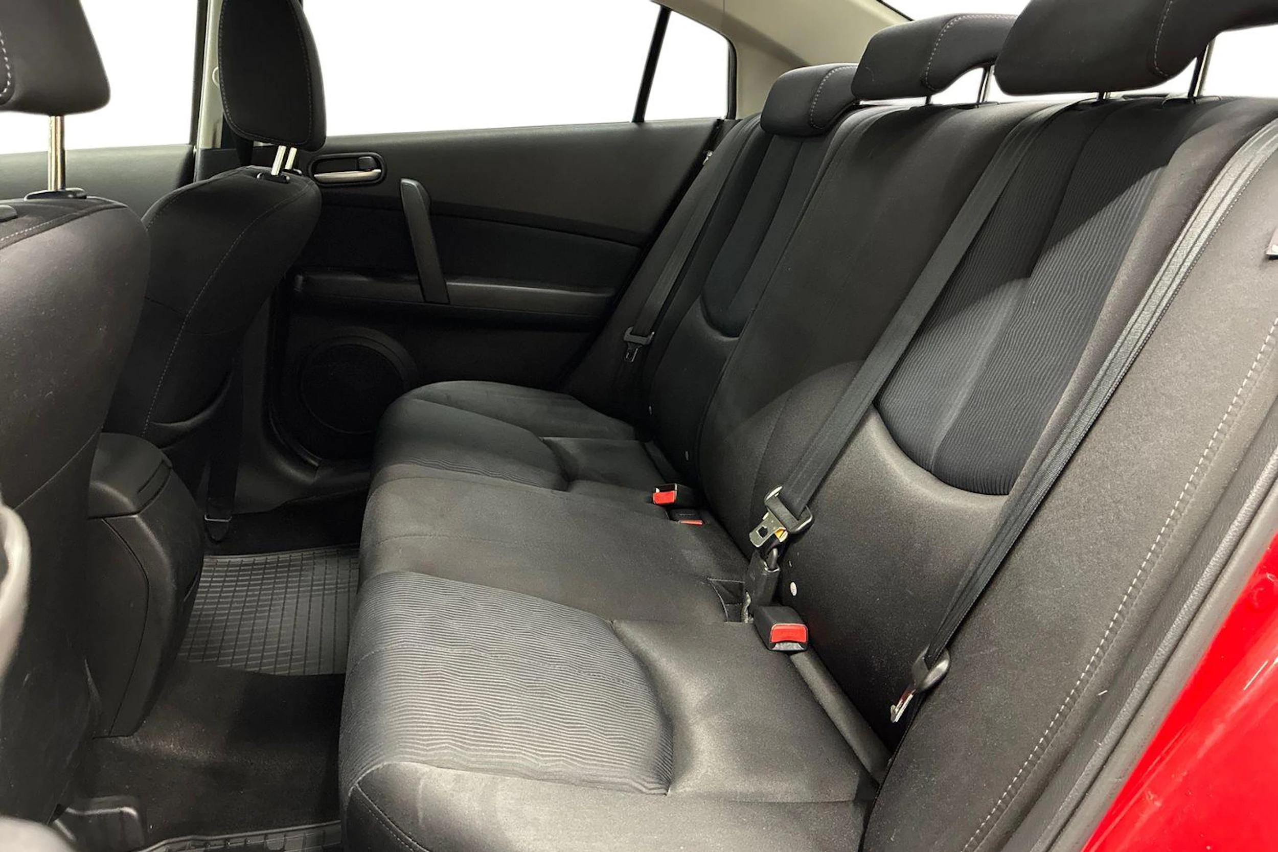 punainen Mazda 6 2008 kuva 8.