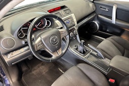sininen Mazda 6 2008 kuva 7.