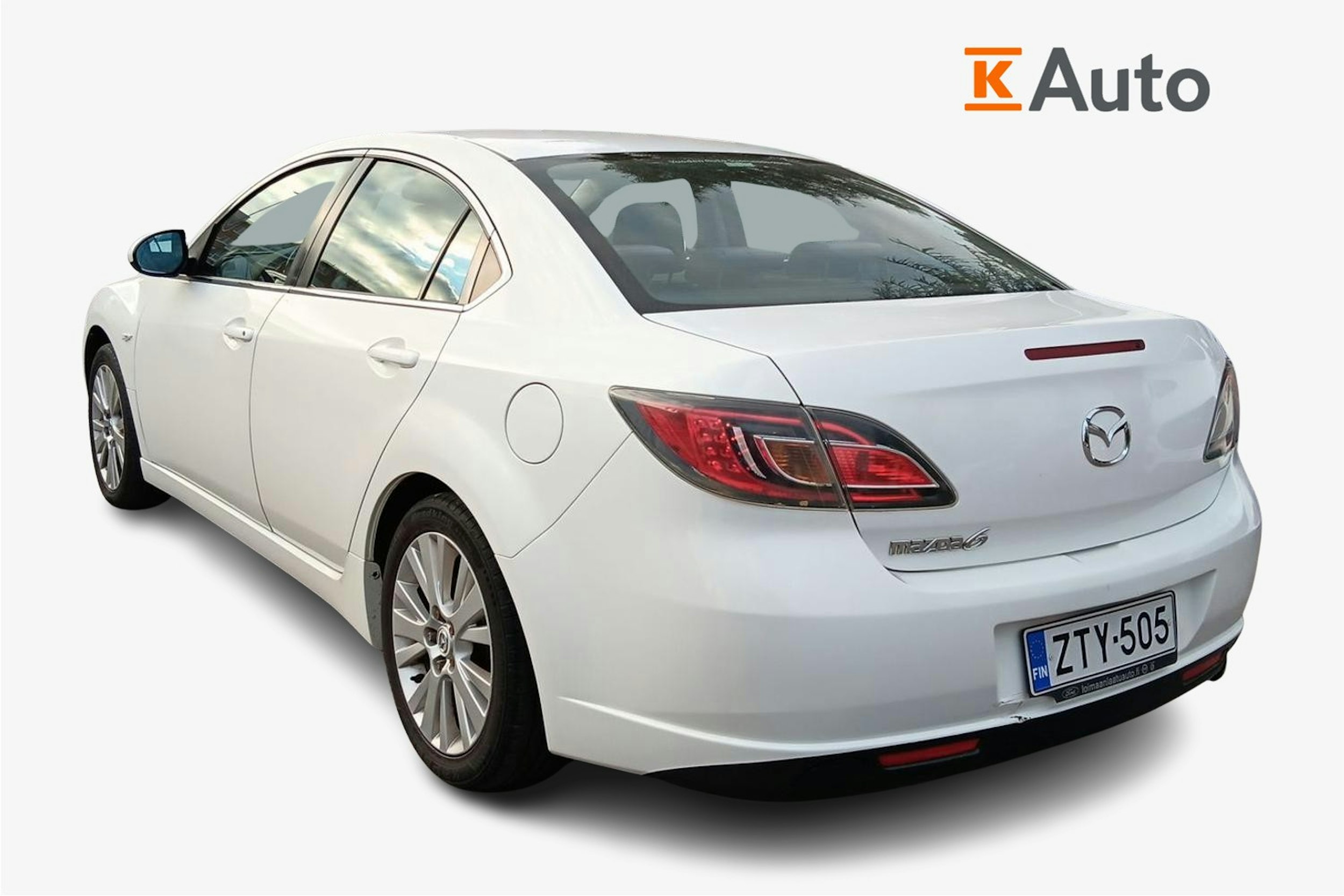 Valkoinen Mazda 6 2008 kuva 2.