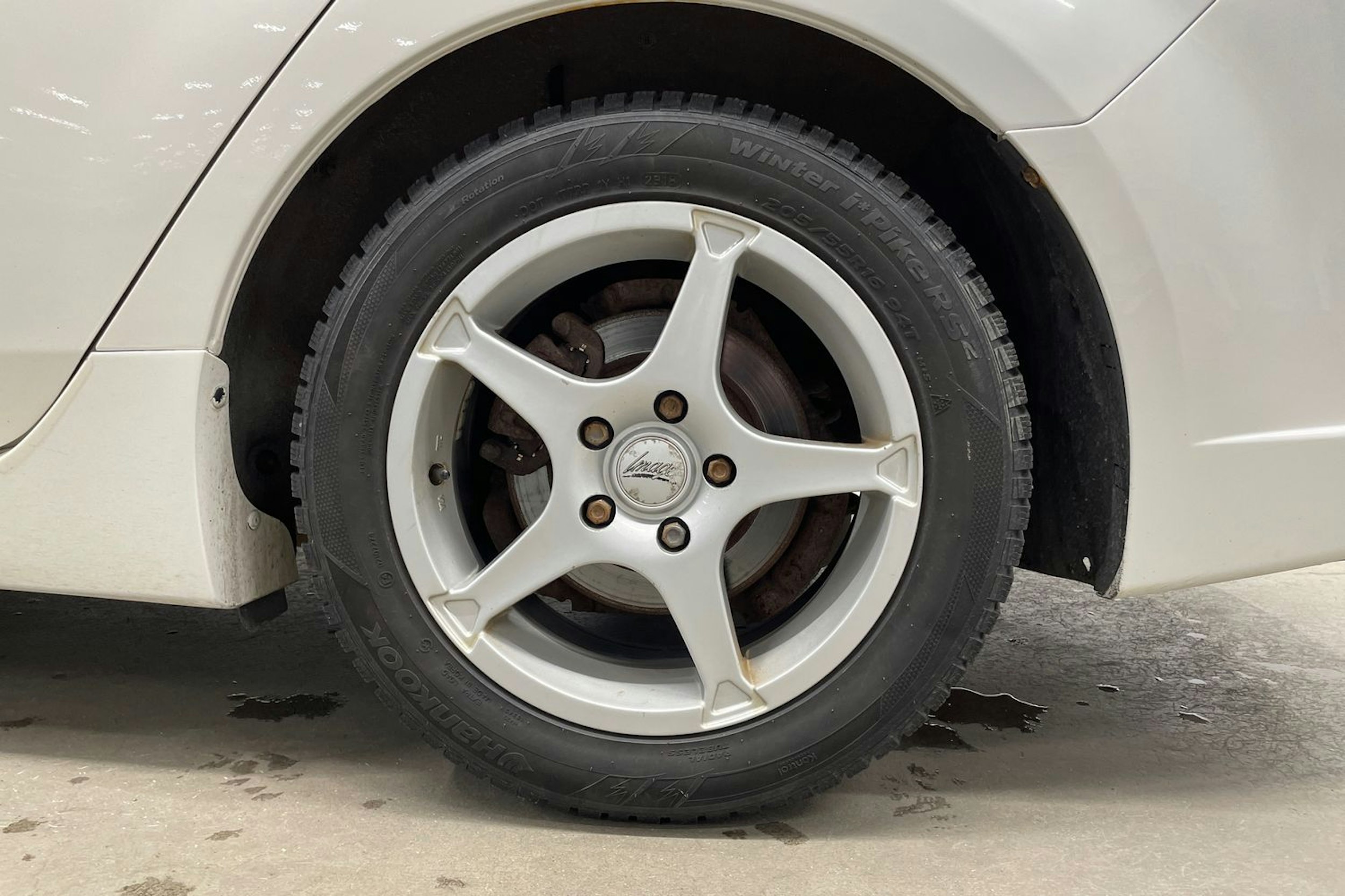 Valkoinen Mazda 6 2008 kuva 9.