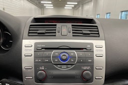 Valkoinen Mazda 6 2008 kuva 14.