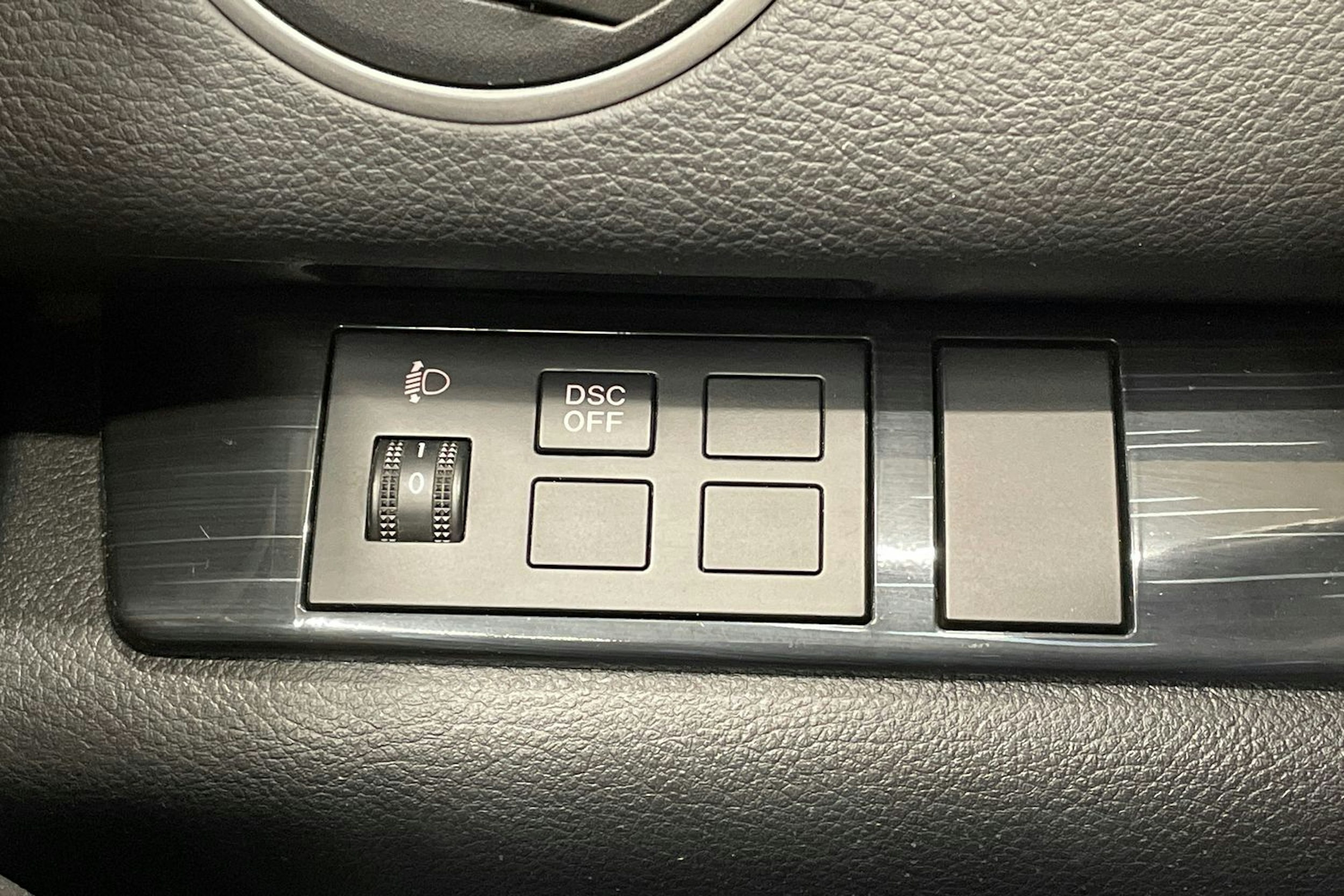 Valkoinen Mazda 6 2008 kuva 16.