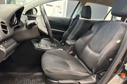 punainen Mazda 6 2009 kuva 11.