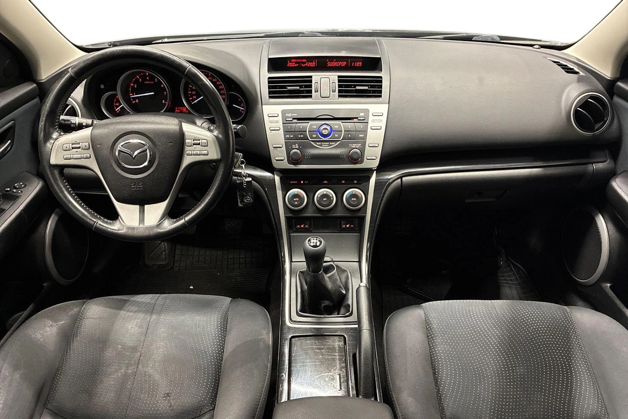 Musta Mazda 6 2009 kuva 9.