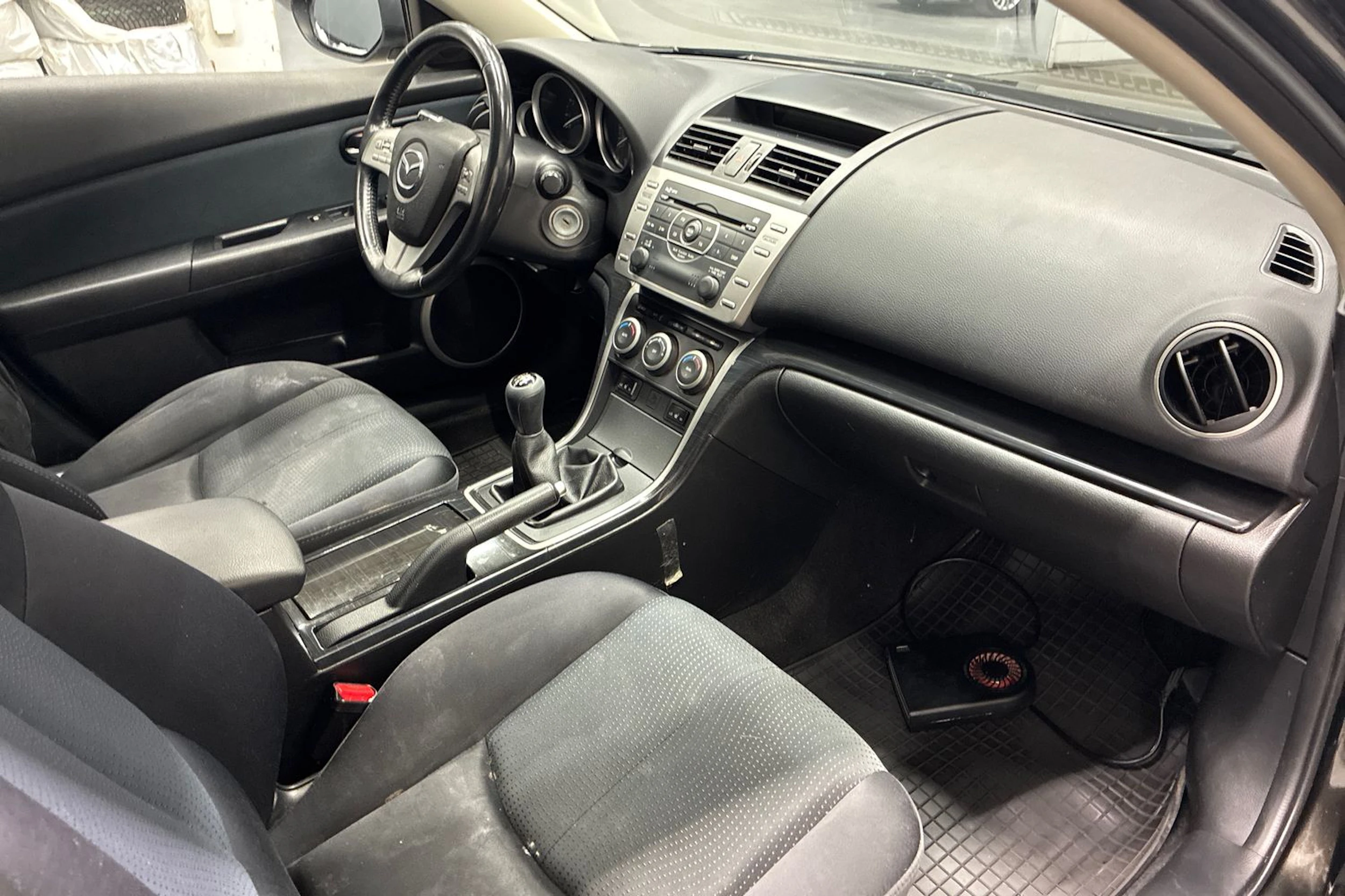 Musta Mazda 6 2009 kuva 25.