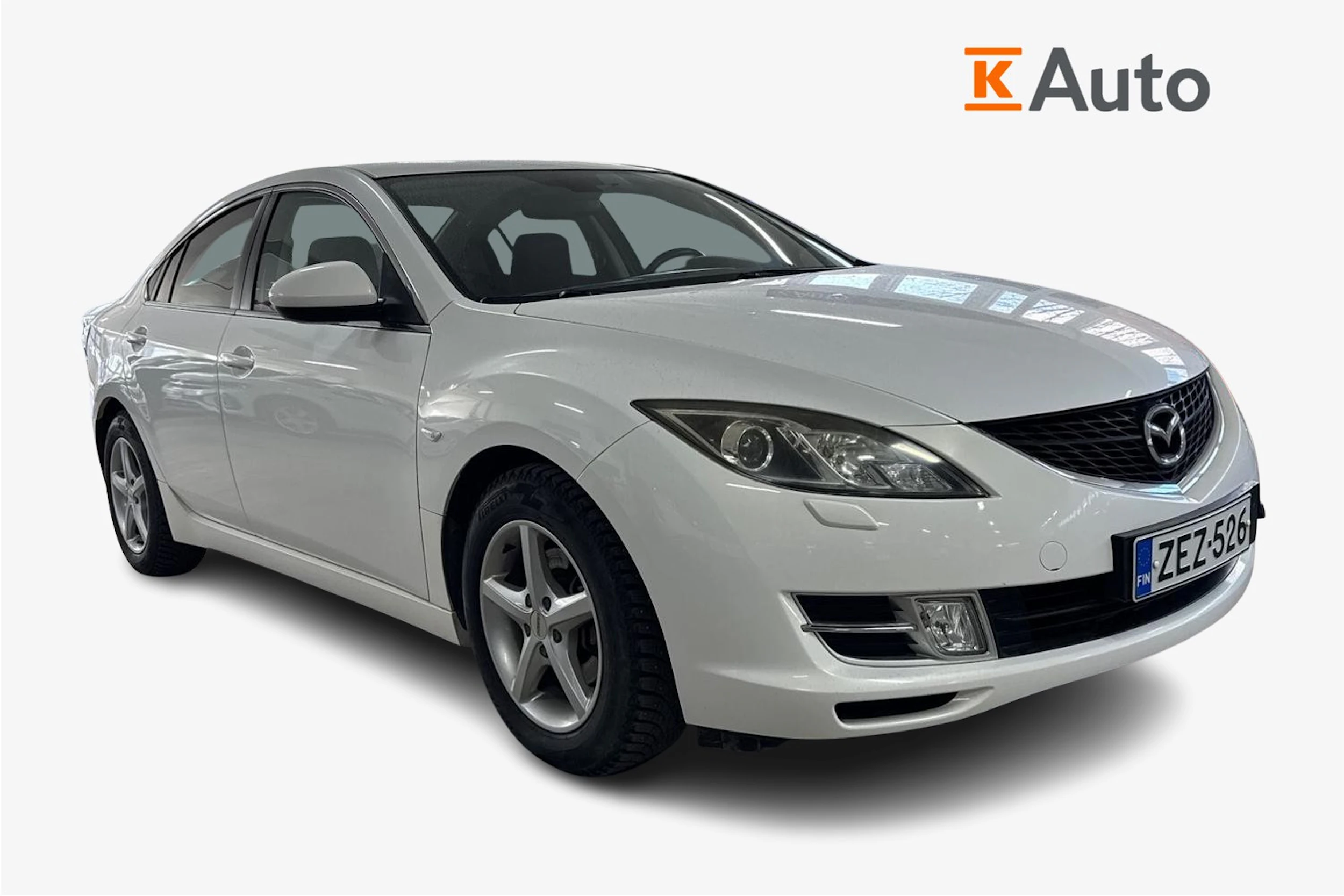 Valkoinen Mazda 6 2009 kuva 1.