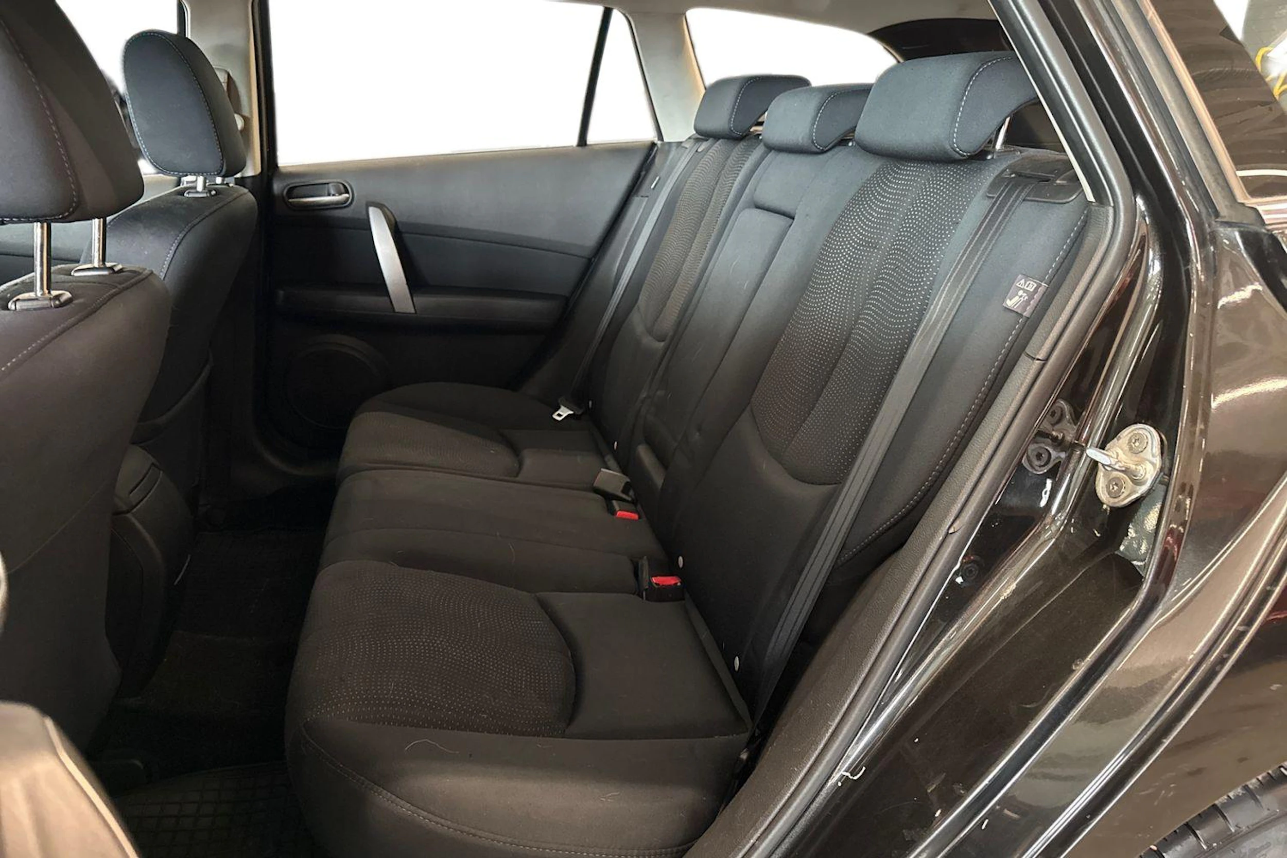 harmaa Mazda 6 2010 kuva 8.