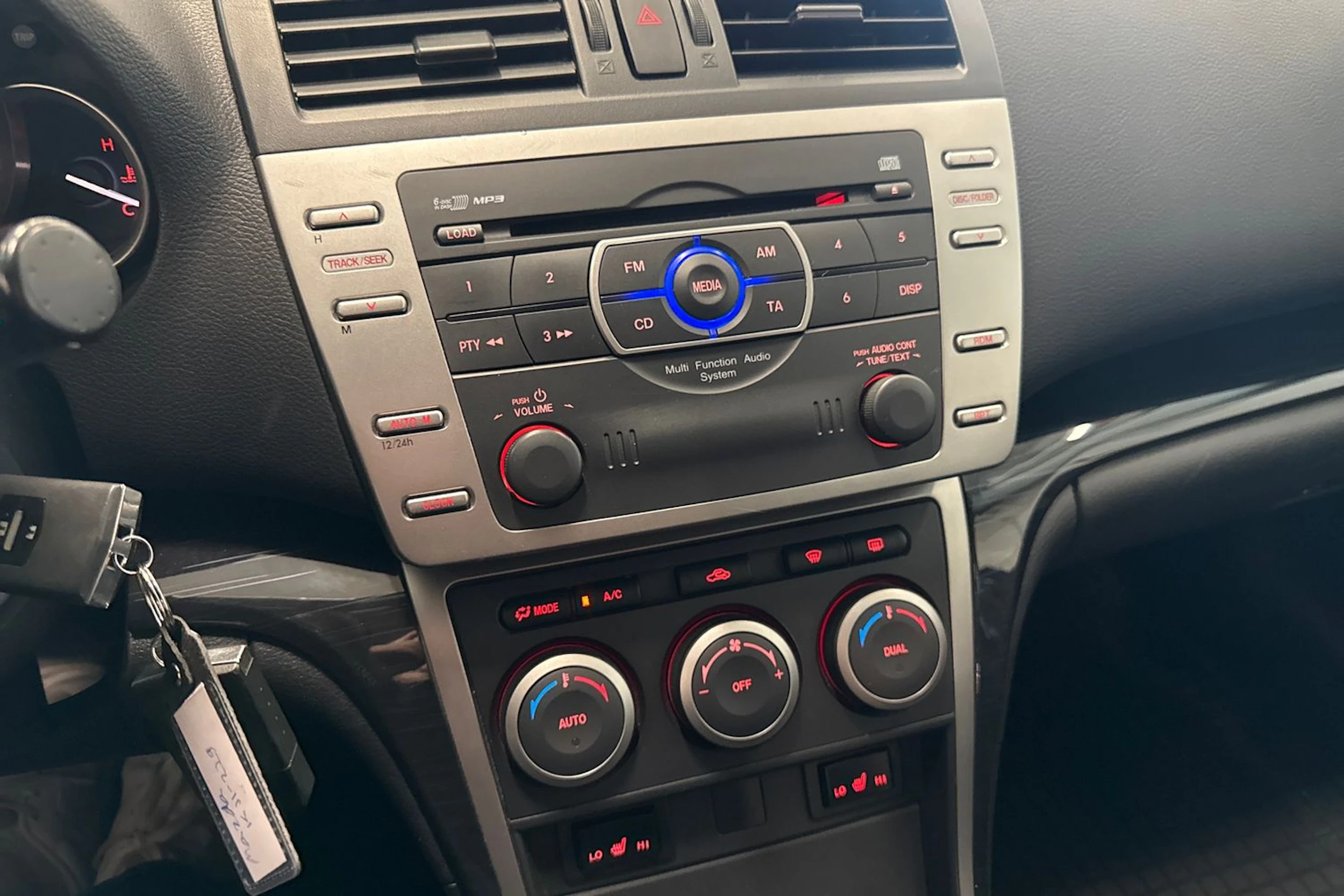 harmaa Mazda 6 2010 kuva 21.