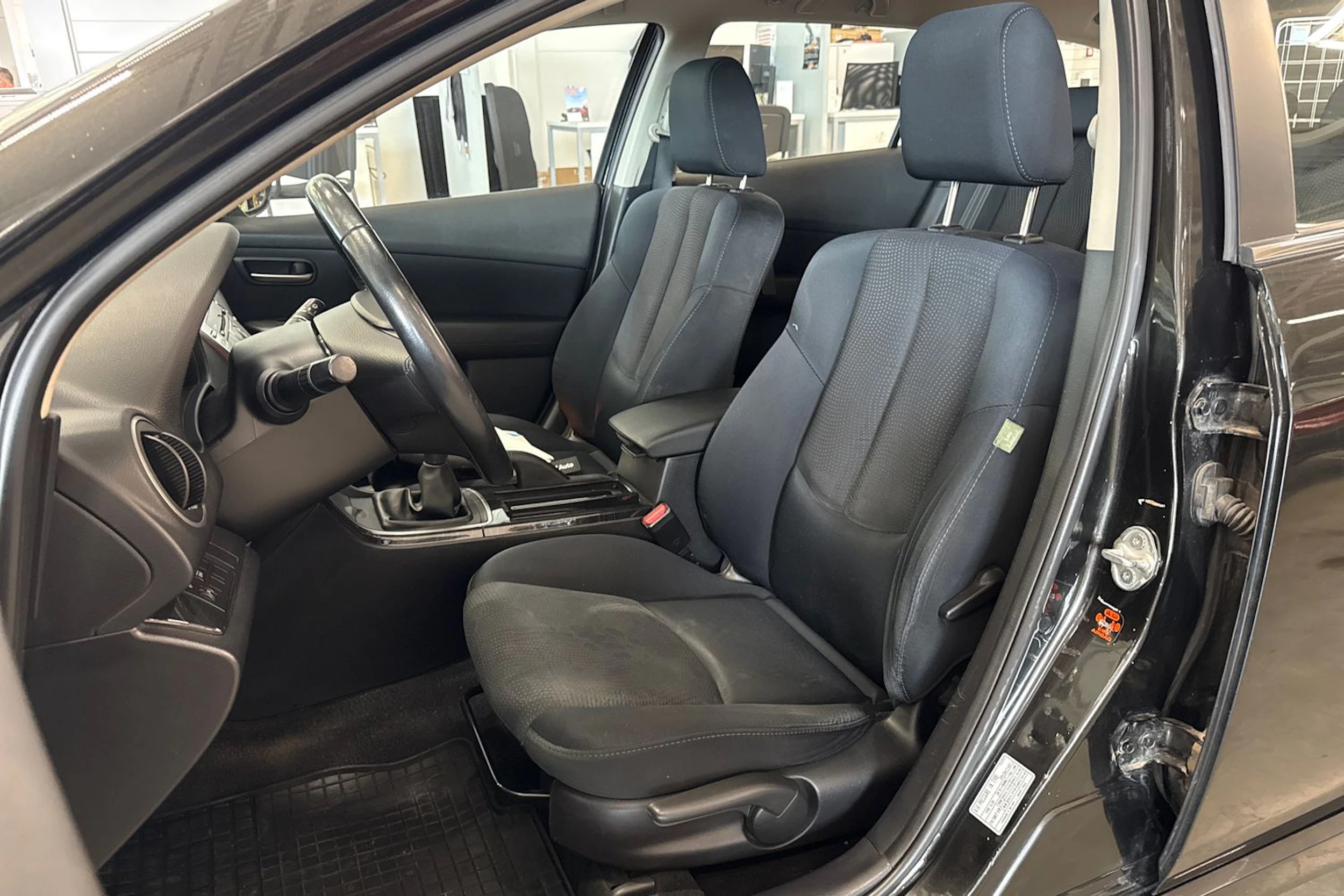 harmaa Mazda 6 2010 kuva 23.