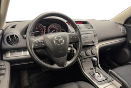 Harmaa Mazda 6 2011 kuva 6.
