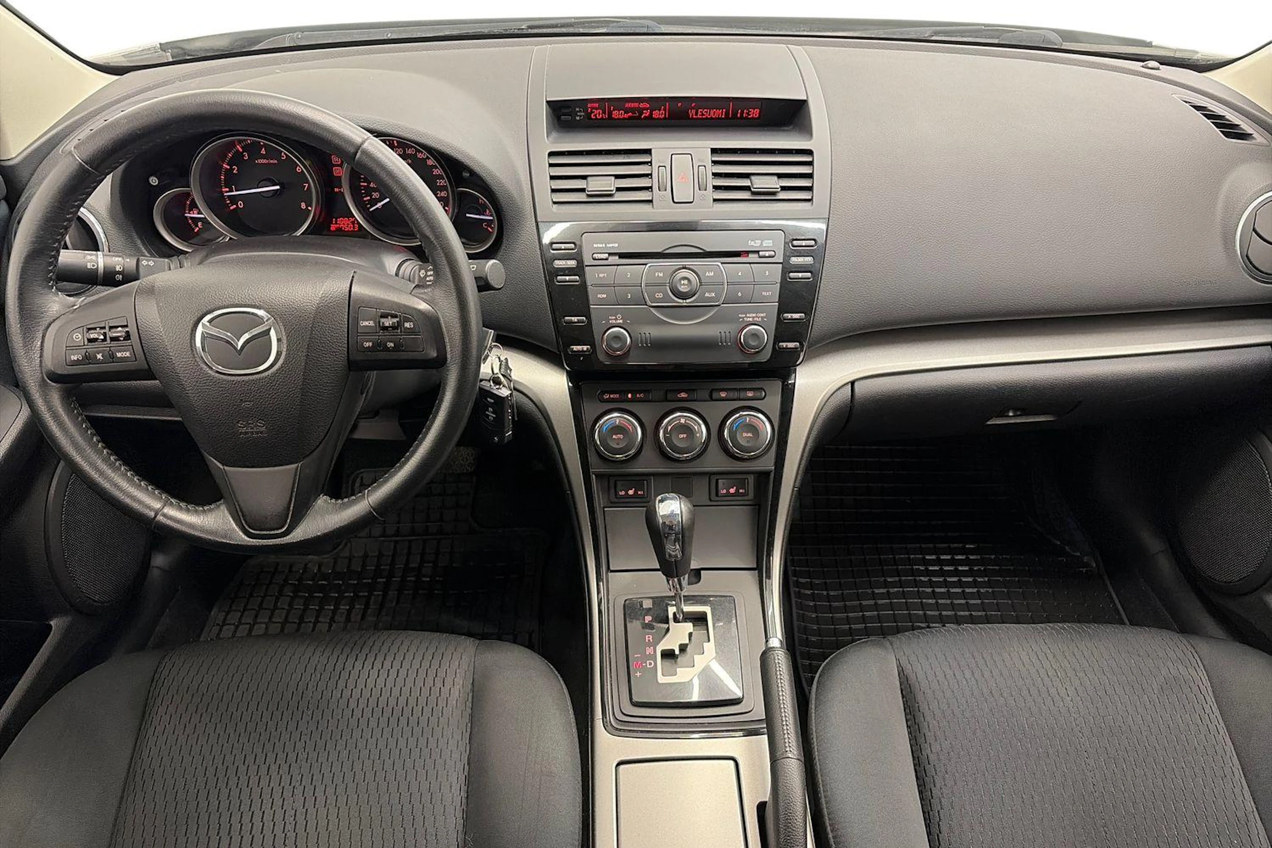 Harmaa Mazda 6 2011 kuva 7.