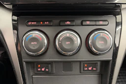 Harmaa Mazda 6 2011 kuva 18.