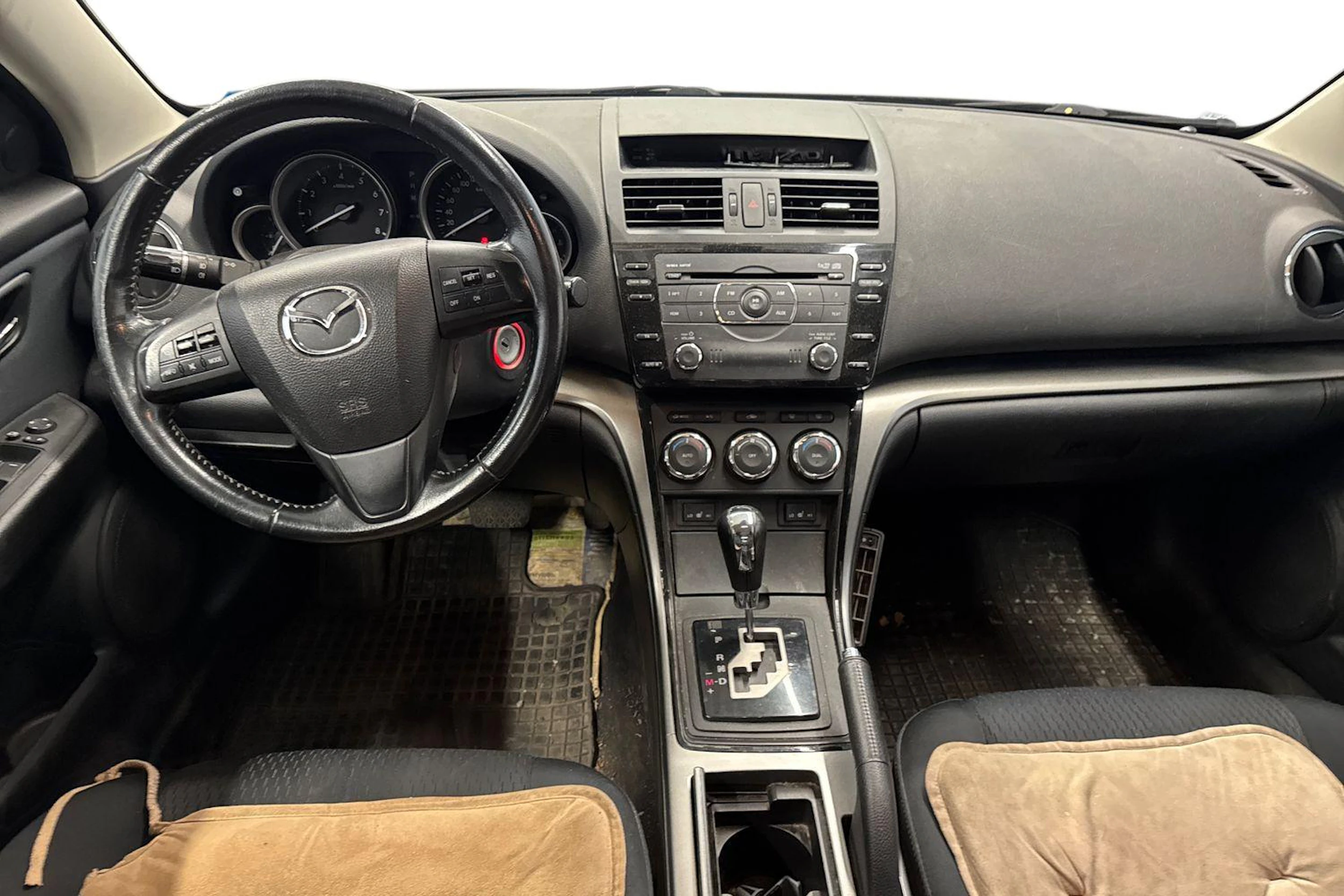 harmaa Mazda 6 2011 kuva 9.