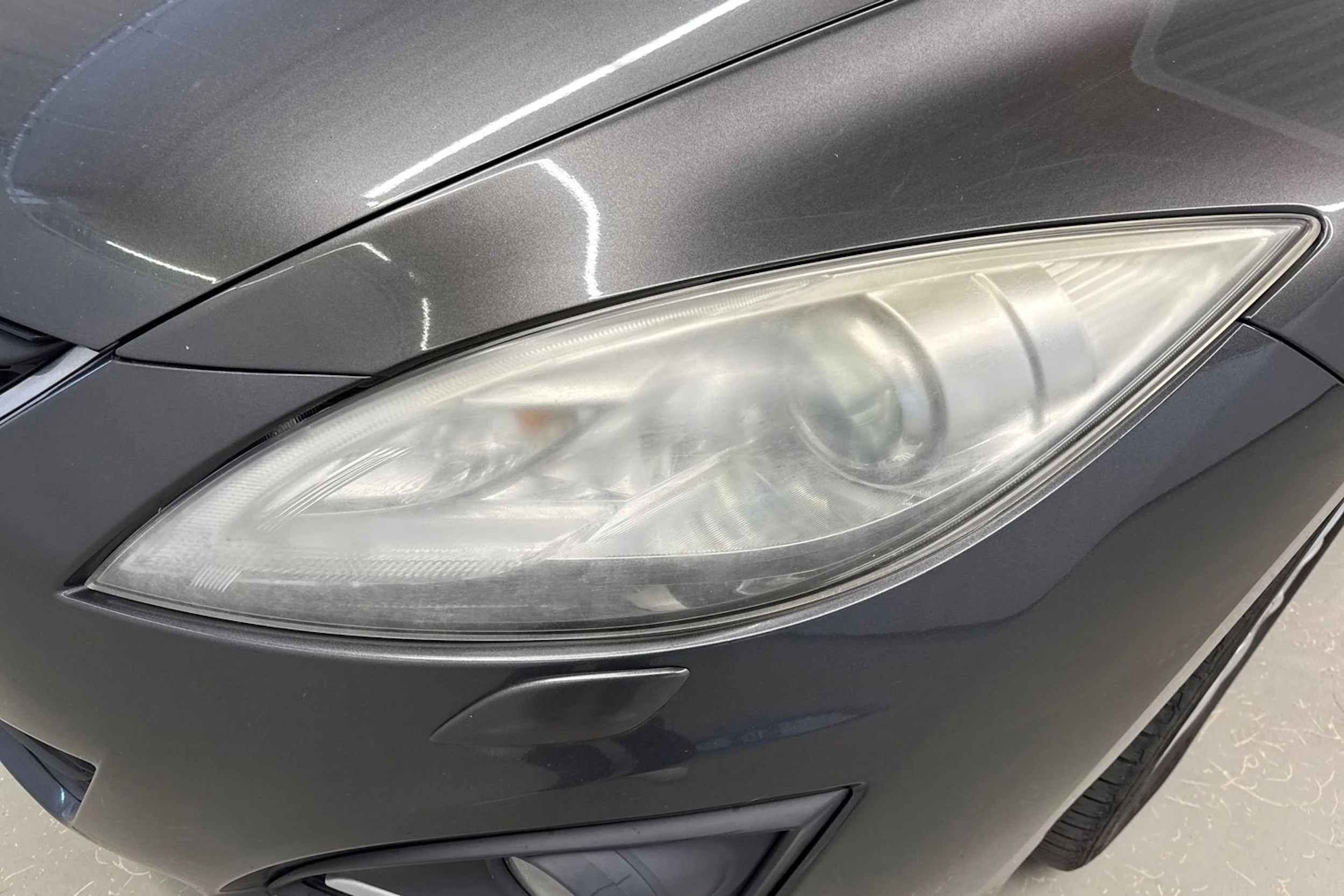 harmaa Mazda 6 2011 kuva 20.