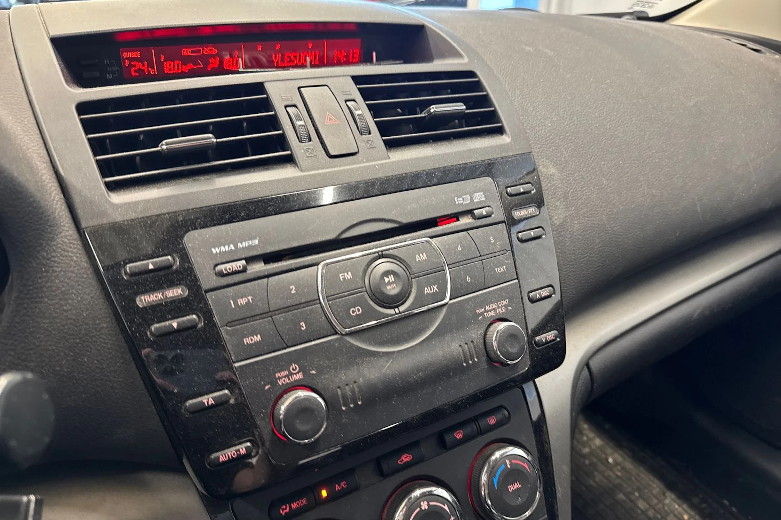 harmaa Mazda 6 2011 kuva 37.