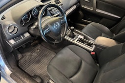 sininen Mazda 6 2011 kuva 3.
