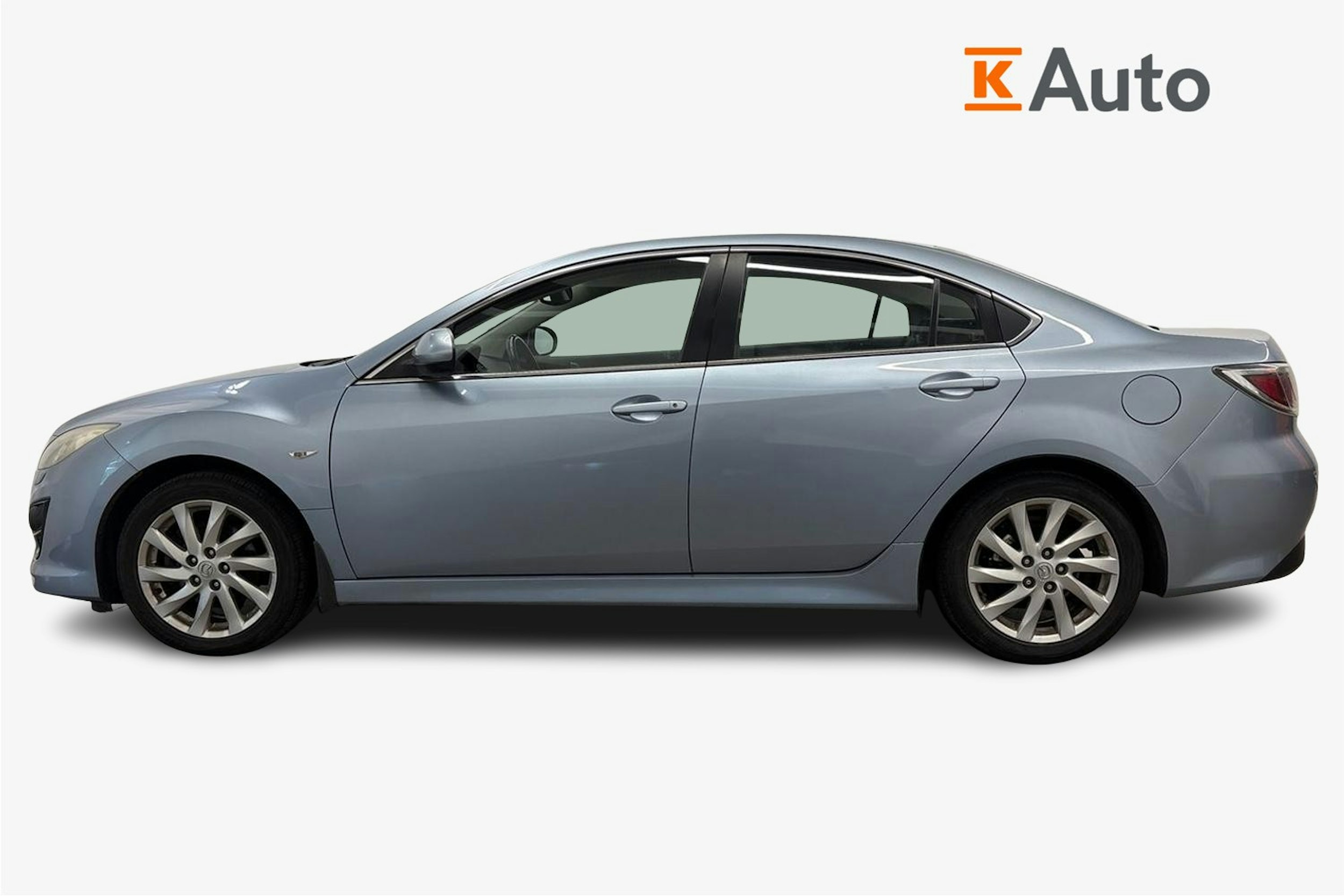 sininen Mazda 6 2011 kuva 5.
